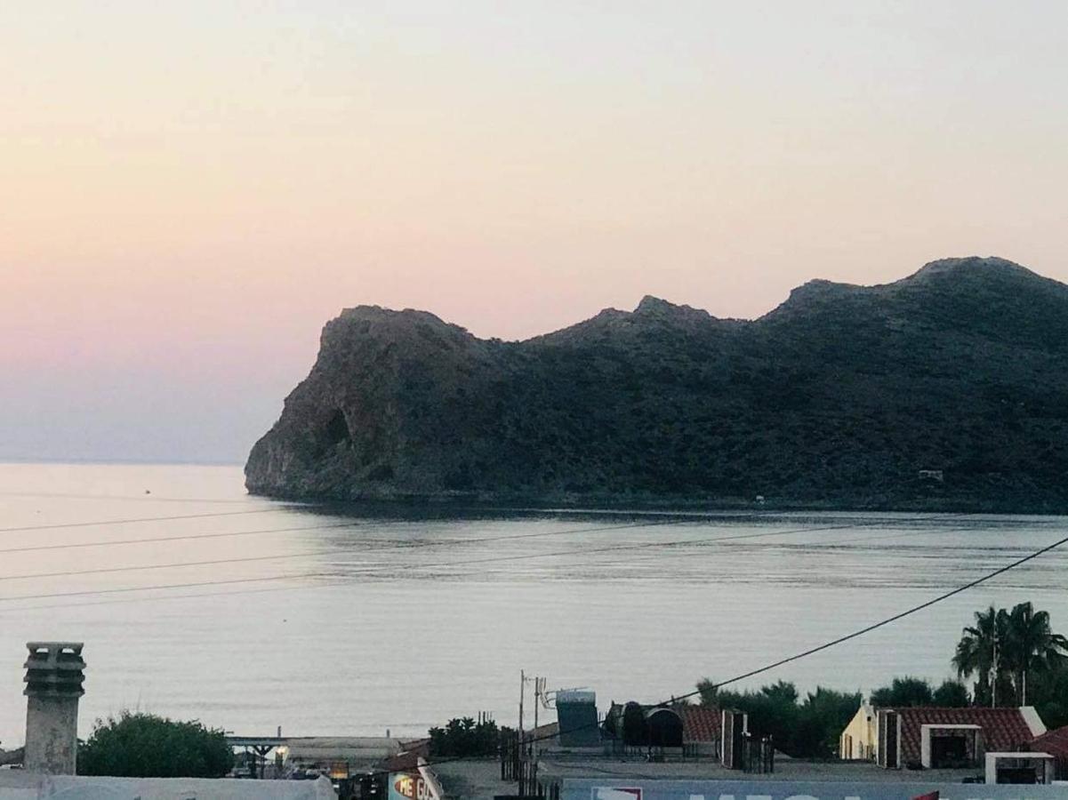 Evexia Boutique Hotel & Spa Agia Marina  Bagian luar foto